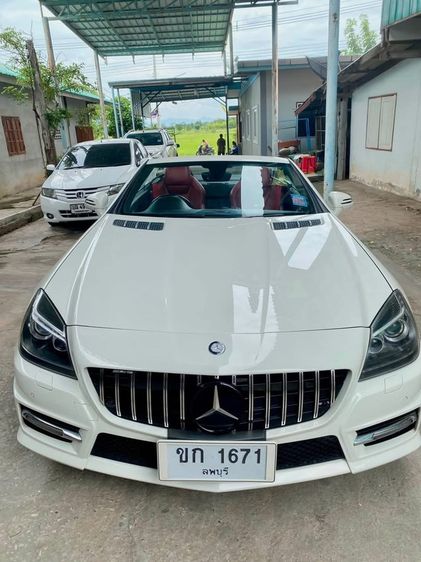 Mercedes-Benz SLK-Class 2012 SLK200 Kompressor AMG Sedan เบนซิน เกียร์อัตโนมัติ ขาว รูปที่ 3
