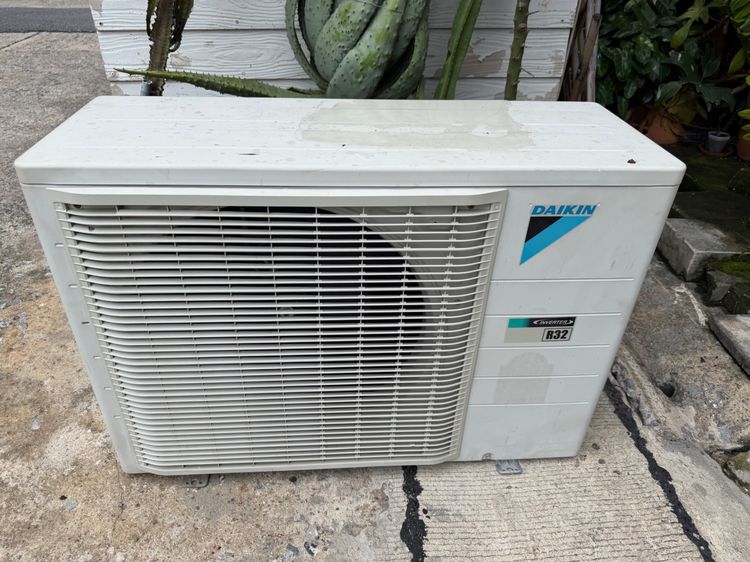 Daikin แอร์ติดผนัง เป็นระบบอินเวอร์เตอร์ ขายแอร์ไดกิ้นมือสองใช้แล้วขนาด18000บีทียู ล้างทำความสะอาดให้แล้วเอาไปติดตั้งได้เลยสนใจติดต่อมารับสินค้าได้ที่หลักสี่-ดอนเมือง