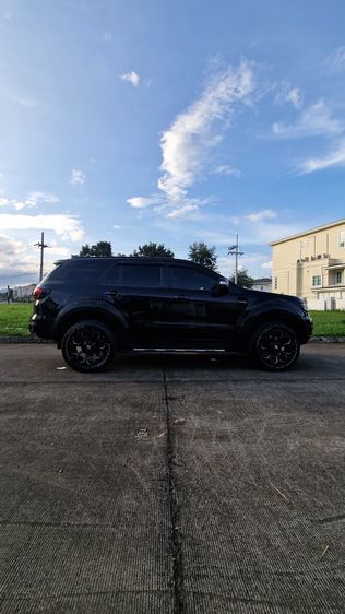 Ford Everest 2020 2.0 Bi-Turbo Titanium+ 4WD Utility-car ดีเซล ไม่ติดแก๊ส เกียร์อัตโนมัติ ดำ รูปที่ 3