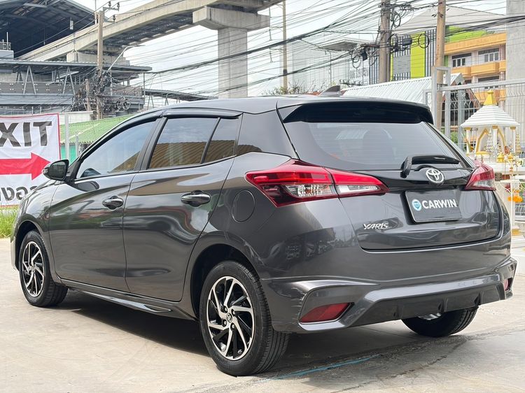 Toyota Yaris 2022 1.2 Sport Premium Sedan เบนซิน ไม่ติดแก๊ส เกียร์อัตโนมัติ เทา รูปที่ 4