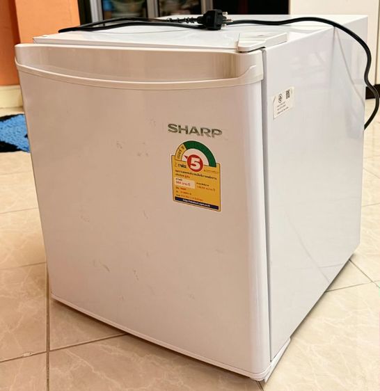 Sharp ตู้เย็นมินิบาร์ ตู้เย็น mini bar 1.6 คิว