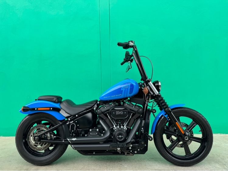 Street bob สีฟ้า ปี2022 กุญแจชิพ วิ่ง 2,000 โล