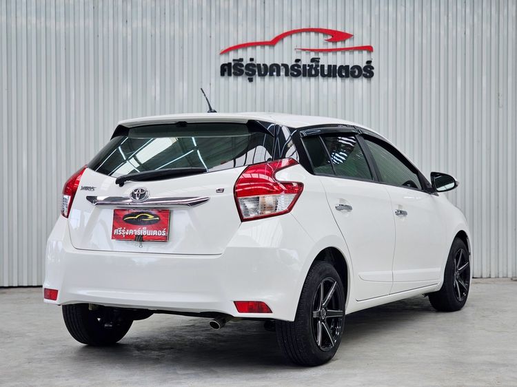 Toyota Yaris 2016 1.2 G Sedan เบนซิน ไม่ติดแก๊ส เกียร์อัตโนมัติ ขาว รูปที่ 3