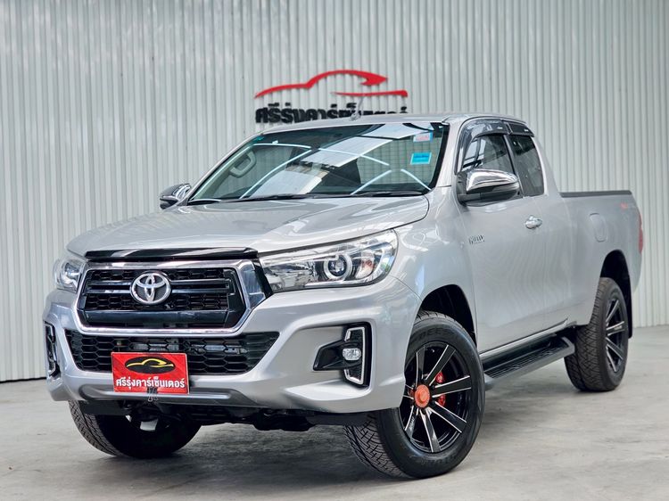 รถ Toyota Hilux Revo 2.4 E Prerunner สี เทา