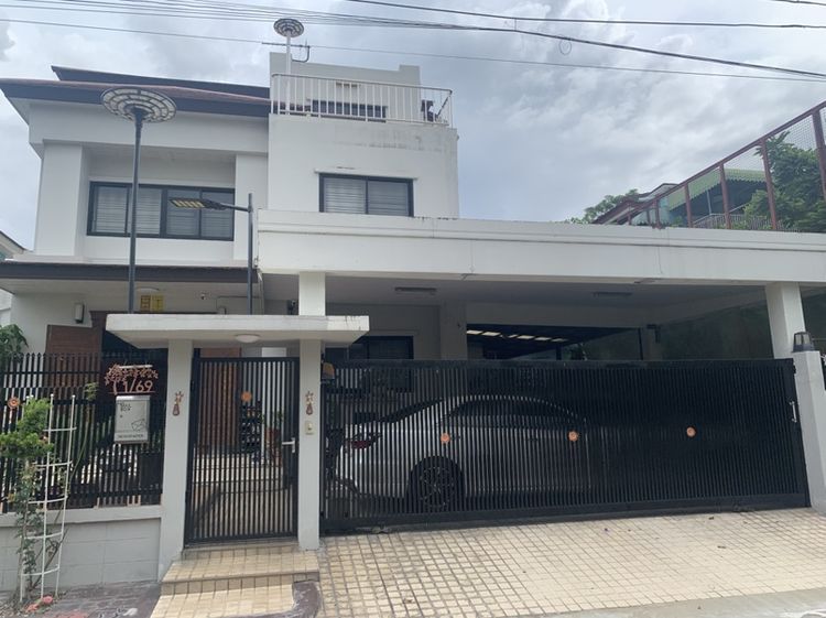 ขายบ้าน 3 ชั้น เนื้อที่ 72 ตรว.