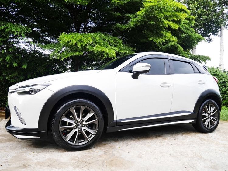 รถ Mazda CX-3 2.0 S สี ขาว