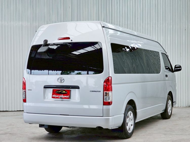 Toyota Commuter 2014 3.0 Van ดีเซล ไม่ติดแก๊ส เกียร์ธรรมดา เทา รูปที่ 2