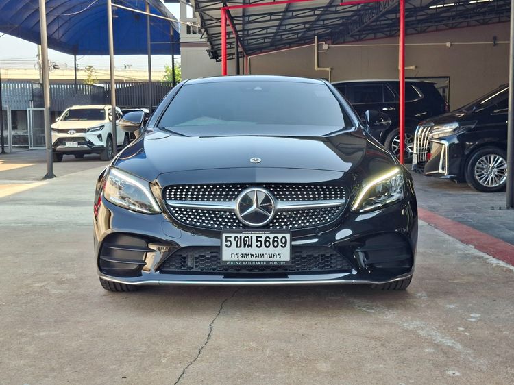 Mercedes-Benz C-Class 2022 C200 Sedan เบนซิน เกียร์อัตโนมัติ ดำ รูปที่ 2