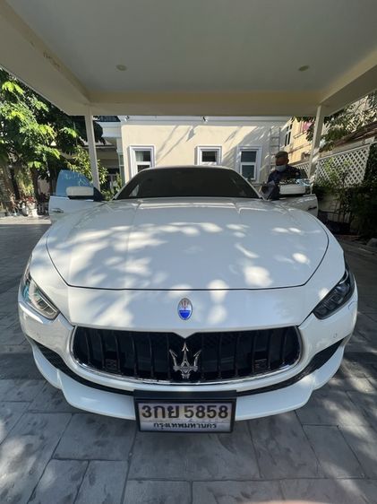 รถ Maserati Ghibli 3.0 Granlusso สี ขาว