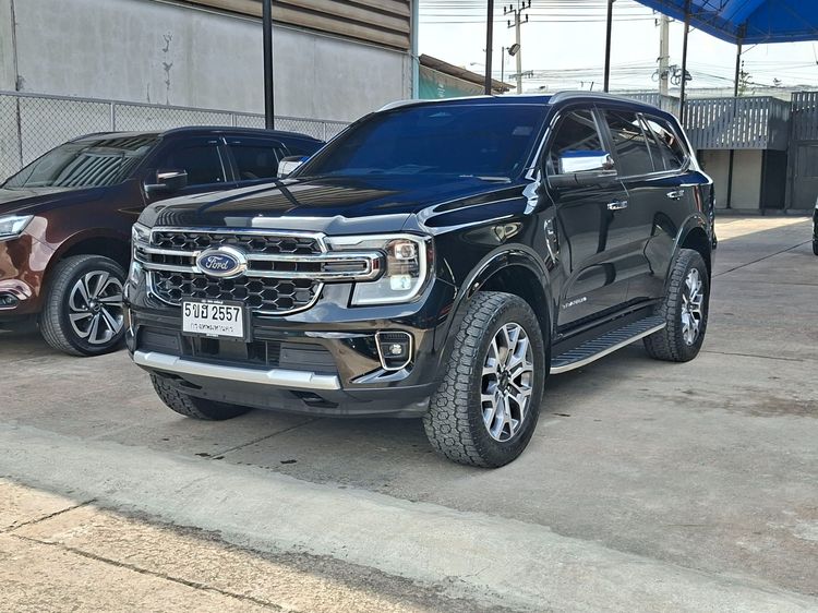 รถ Ford Everest 2.0 Titanium Plus 4WD สี ดำ