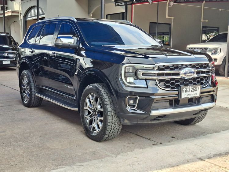 Ford Everest 2023 2.0 Titanium Plus 4WD Utility-car ดีเซล เกียร์อัตโนมัติ ดำ รูปที่ 3