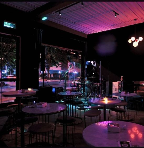 เซ้งกิจการ ร้านอาหารกึ่งบาร์ Bar-Bistro ลาดพร้าว 71