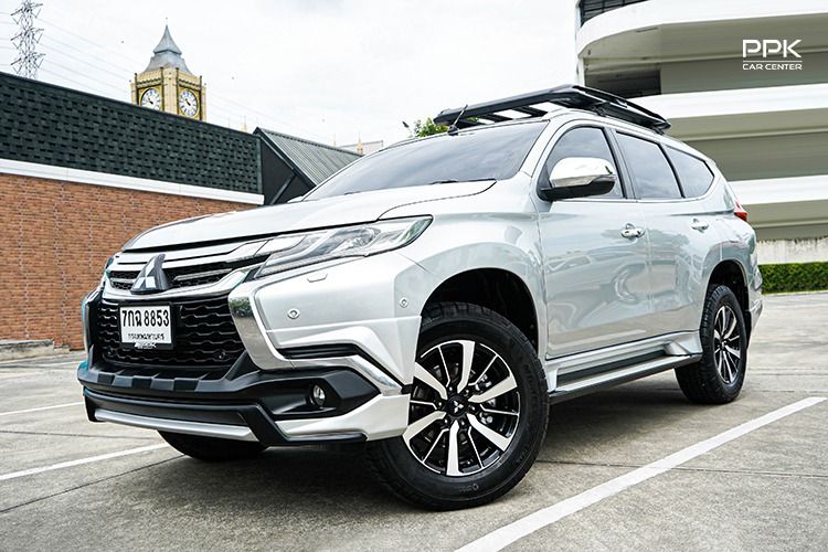 รถ Mitsubishi Pajero Sport 2.4 GT สี เทา
