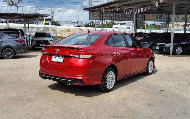 Toyota Yaris 2022 1.2 Entry Sedan เบนซิน ไม่ติดแก๊ส เกียร์อัตโนมัติ แดง รูปที่ 4
