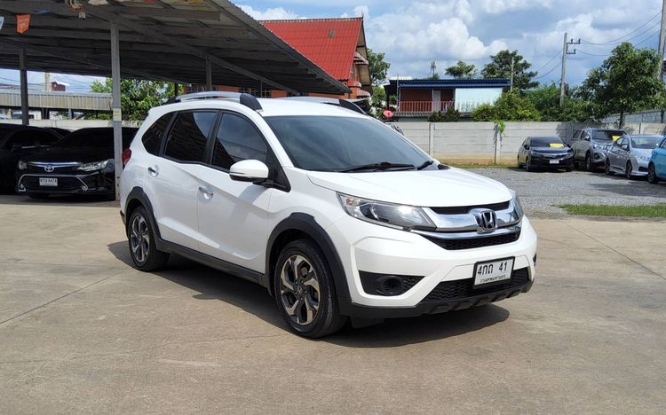Honda BR-V 2018 1.5 V Utility-car เบนซิน ไม่ติดแก๊ส เกียร์อัตโนมัติ ขาว รูปที่ 3