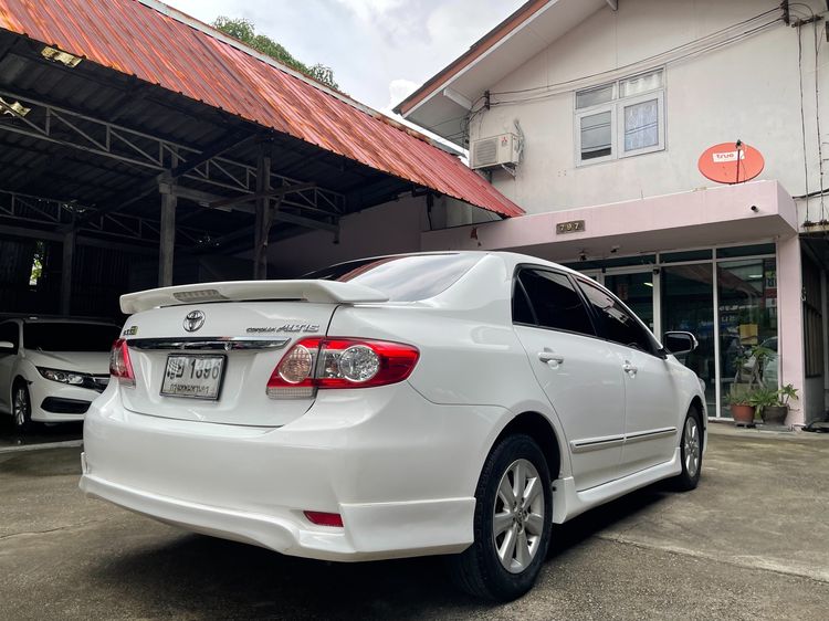 Toyota Altis 2011 1.6 E CNG Sedan เบนซิน ไม่ติดแก๊ส เกียร์อัตโนมัติ ขาว รูปที่ 4