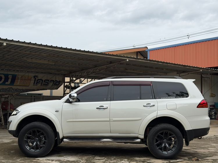 Mitsubishi Pajero Sport 2012 2.5 GT Utility-car ดีเซล ไม่ติดแก๊ส เกียร์อัตโนมัติ ขาว รูปที่ 4