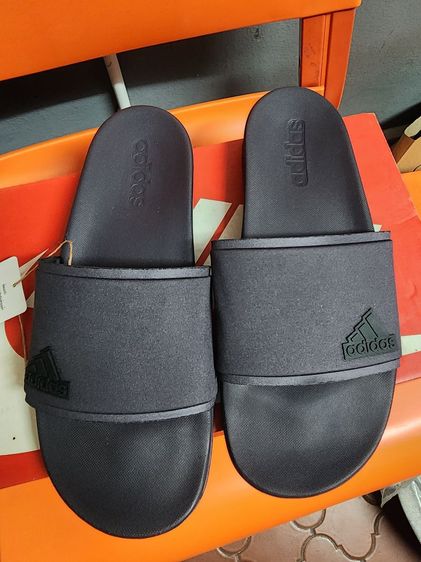รองเท้าแตะ หนังสังเคราะห์ UK 8 | EU 42 | US 8.5 อื่นๆ ขายรองเท้า Adidas Adilette comfort elevated แท้ 100%