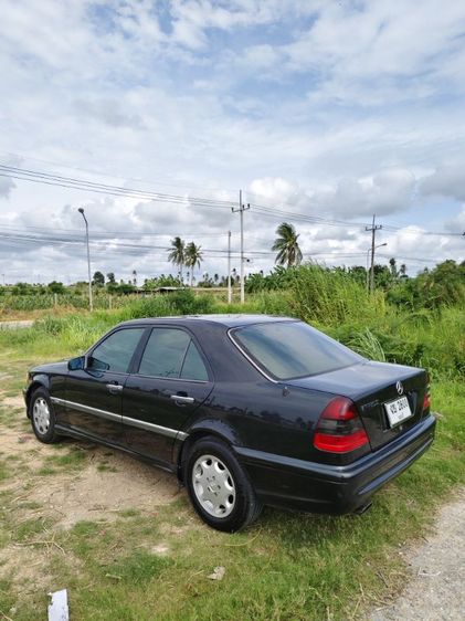 Mercedes-Benz C-Class 1996 C220 Sedan เบนซิน ไม่ติดแก๊ส เกียร์อัตโนมัติ ดำ รูปที่ 4