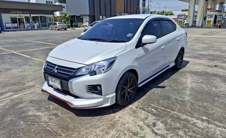 รถ Mitsubishi Attrage 1.2 GLS สี ขาว