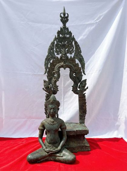 พระยอดขุนพล พระลพบุรี ในซุ้มเรือนแก้ว ศิลปะเขมรโบราณ เนื้อโลหะสัมฤทธิ์ สูง 36 นิ้ว รูปที่ 2