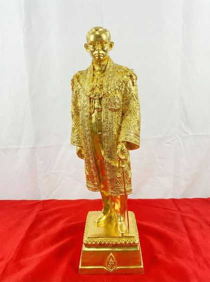 พระบรมรูป ในหลวง ร.9 สูง 21.5 นิ้ว ฉลองกาญจนาภิเษก 2539 เนื้อทองเหลือง ปิดทอง