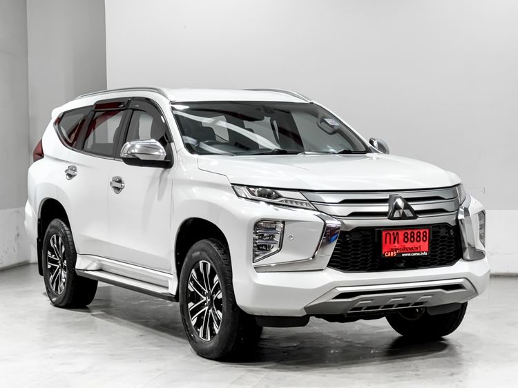 รถ Mitsubishi Pajero Sport 2.4 GT Premium 4WD สี ขาว