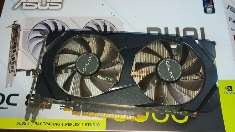 การ์ดจอ GALAX GTX1660Ti 6G  สภาพดีใช้งานได้ดีมีผลเทส ขายเพราะอัพการ์ดจอใหม่แล้ว มีแต่ตัวการ์ดนะจ๊ะ
