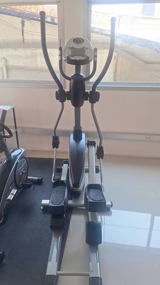 เครื่องออกกำลังกาย เครื่องเดินวงรี (Elliptical Trainer) ยี่ห้อ Marathon รุ่น 518H-SG
