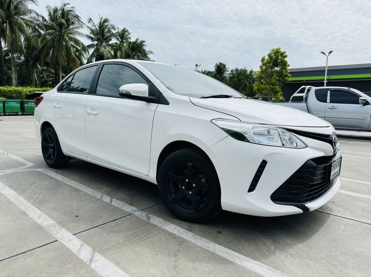 Toyota Vios 2022 1.5 Entry Sedan เบนซิน ไม่ติดแก๊ส เกียร์อัตโนมัติ ขาว