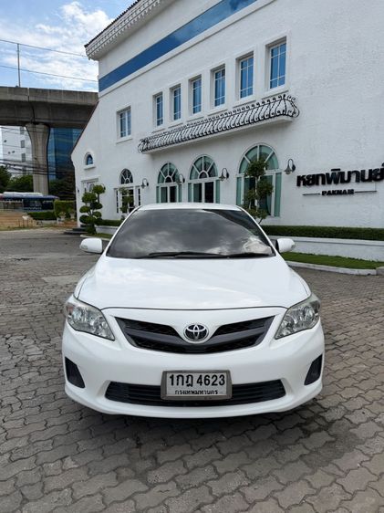 รถ Toyota Altis 1.8 G สี ขาว
