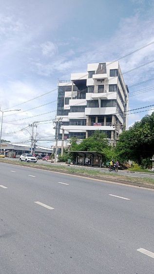 ใช่ ขายอาคารสำนักงานใหญ่มาก  3000  ตรม 7ชั้น ติวานนท์ ปากเกร็ด25 รูปที่ 3