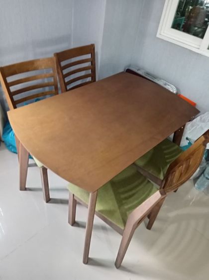 ไม้ โต๊ะทานอาหาร​ พร้อมเก้าอี้​ 4ตัว