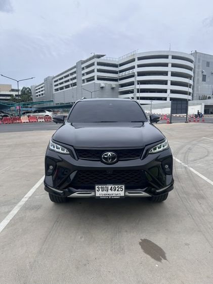 Toyota Fortuner 2021 2.8 Legender 4WD Sedan ดีเซล ดำ