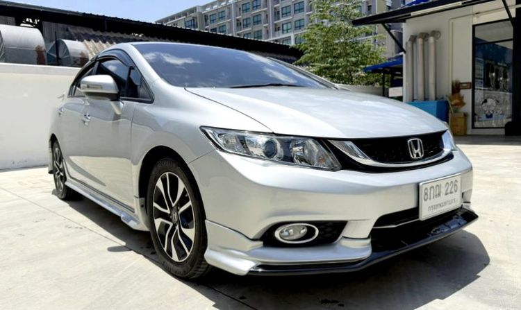 Honda Civic 2015 1.8 Modulo Sedan เบนซิน ไม่ติดแก๊ส เกียร์อัตโนมัติ เทา รูปที่ 2