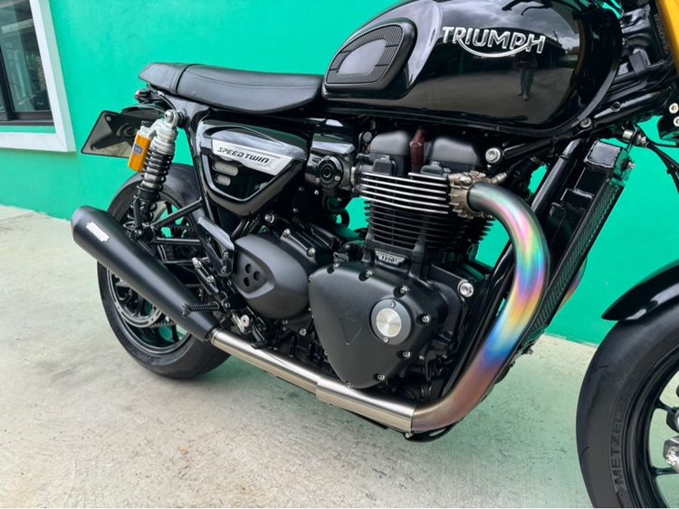 Triumph Speed twin1200 สีดำ ปี22จด23 วิ่ง2,000 โล  รูปที่ 9