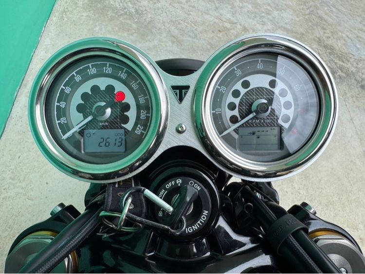 Triumph Speed twin1200 สีดำ ปี22จด23 วิ่ง2,000 โล  รูปที่ 16