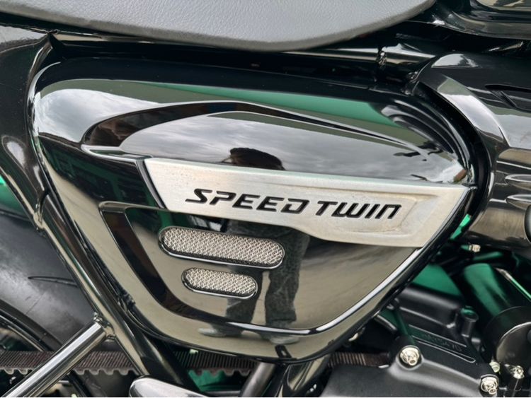 Triumph Speed twin1200 สีดำ ปี22จด23 วิ่ง2,000 โล  รูปที่ 4
