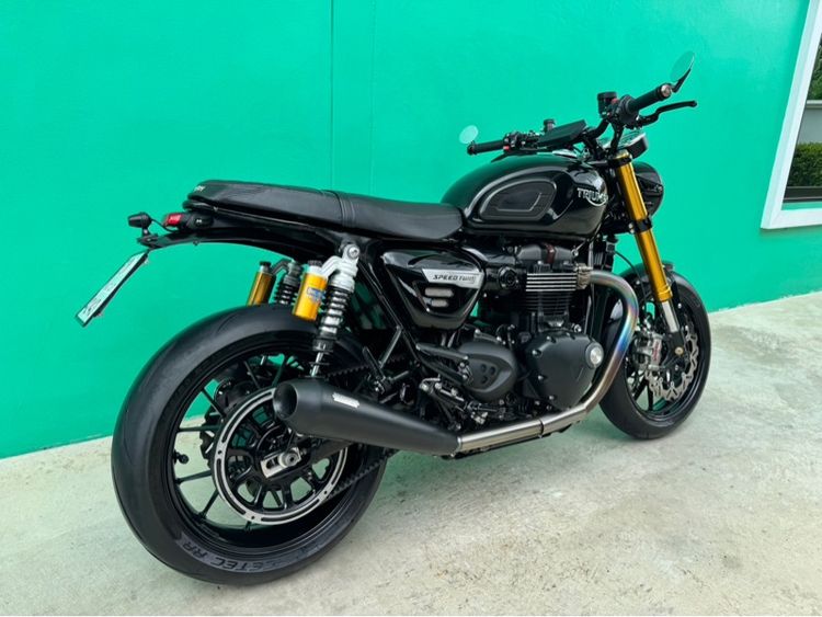 Triumph Speed twin1200 สีดำ ปี22จด23 วิ่ง2,000 โล  รูปที่ 3