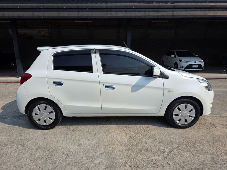 Mitsubishi Mirage 2013 1.2 GLX Sedan เบนซิน ไม่ติดแก๊ส เกียร์อัตโนมัติ ขาว รูปที่ 4