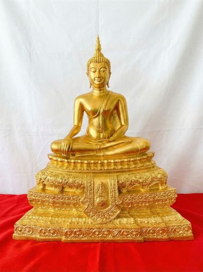 พระพุทธชินสีห์ ภปร. กองทุนฟันเทียม พระราชทาน กระทรวงสาธารณสุข ปี2548 เนื้อทองเหลือง ปิดทอง หน้าตัก 9 นิ้ว