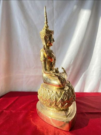 พระมหาจักรพรรดิ วัดหน้าพระเมรุ จ.อยุธยา ปี2548 หน้าตัก7นิ้ว เนื้อทองเหลือง สองกษัตริย์ รูปที่ 2