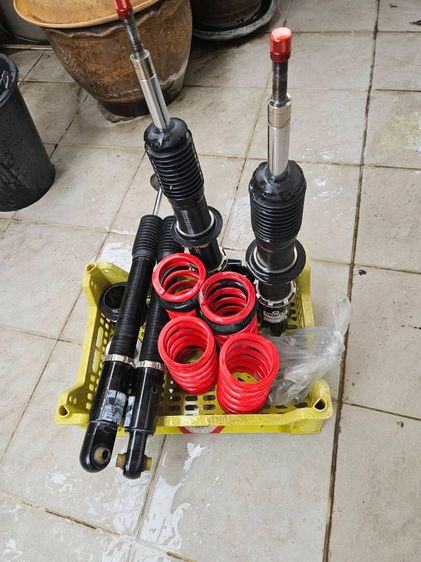 ขายโช้คสตรัท H.Drive S-Spec ตรงรุ่น Vios Yaris เพิ่ง Revalve เซ็ตน้ำมันใหม่เกรดพรีเมียม พร้อมใช้ยาวๆ
