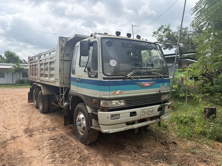 HINO 10  ล้อ ขายครับ 10ล้อดั้มพร้อมใช้
