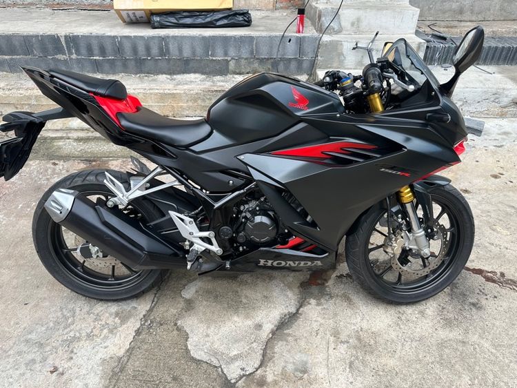 Honda cbr150r 2022