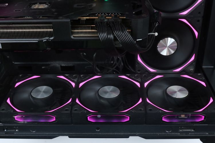 Comset Gaming Ryzen 7 5700X 8 Core.RX7800XT RAM32.512GB รูปที่ 13
