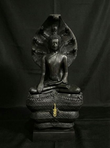 พระนาคปรก ฐานทิพย์ สธ. ปี2538 เนื้อโลหะรมดำ หน้าตัก9นิ้ว