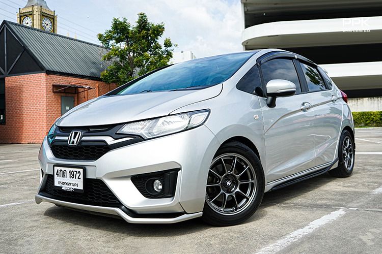 Honda Jazz 2015 1.5 V+ Sedan เบนซิน ไม่ติดแก๊ส เกียร์อัตโนมัติ เทา