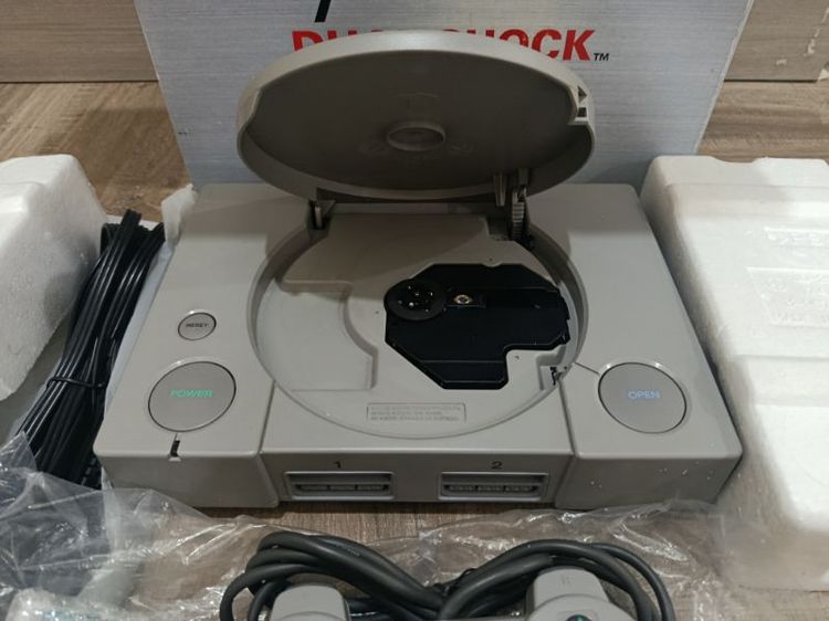 เครื่องเกมส์ Sony PlayStation 1(PS1) อ่านรายละเอียดเพิ่มด้านล่างค่ะ. รูปที่ 9