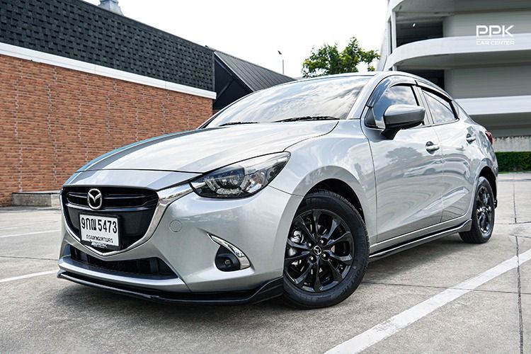 รถ Mazda Mazda 2 1.3 High Connect สี เทา